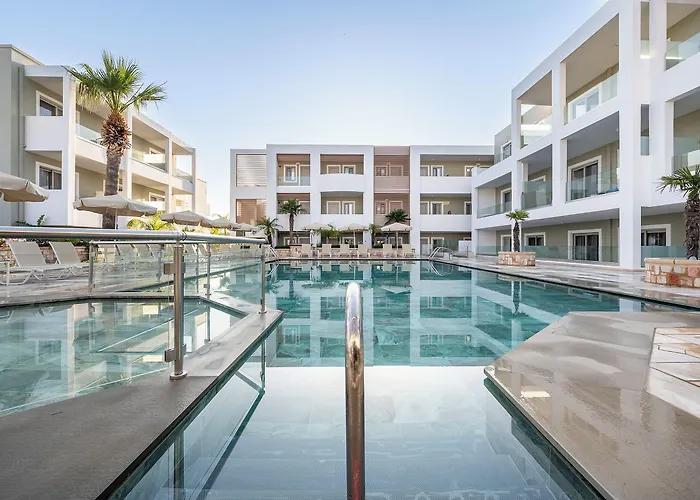 Mythos Hotel de apartamente 4*