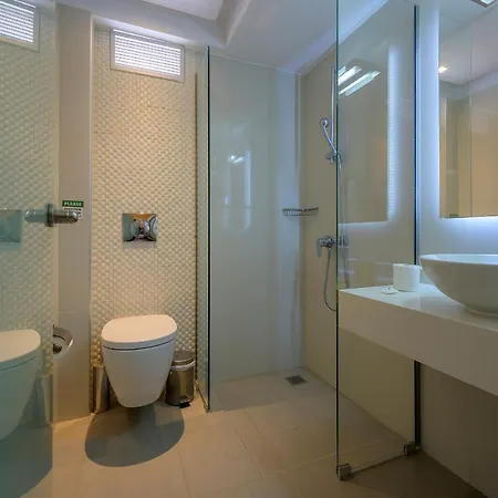 Ξενοδοχείο με διαμερίσματα Mythos 4*