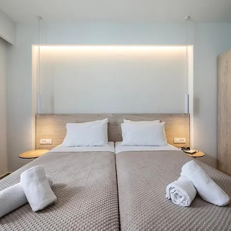 Mythos 4* Τιγκάκι