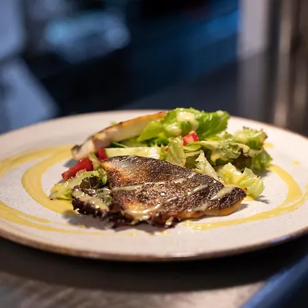 Ξενοδοχείο με διαμερίσματα Mythos