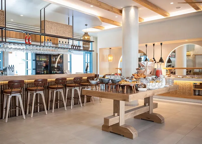 Aparthotel Mythos 4*